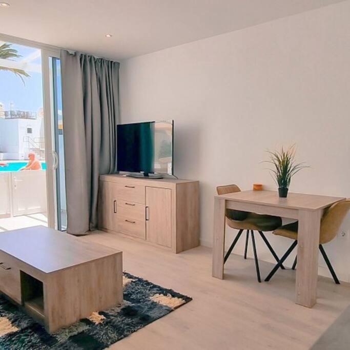Puerto Del Carmen Airconditioned 2Bed Poolside Apt 外观 照片